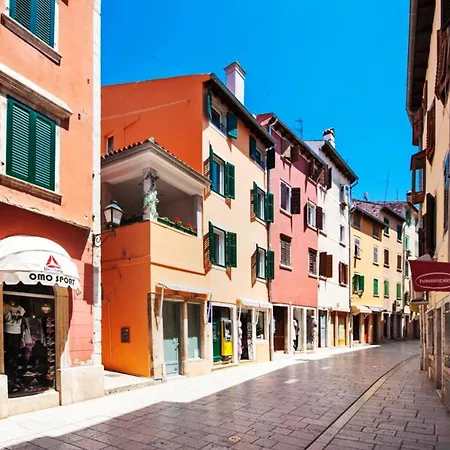 Crystal Luxe Daire *